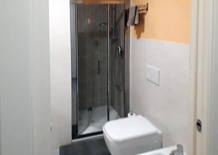 Brezza Marina Bilocale Piccole Donne * Finale Ligure